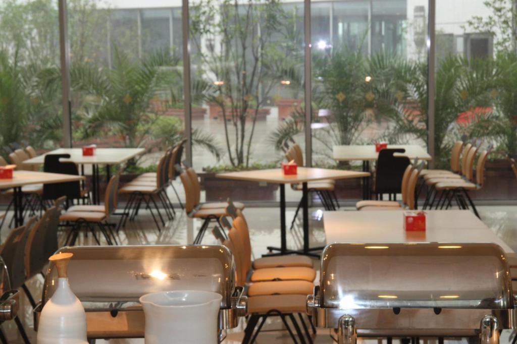 Nanjing Expo Center Hotel Экстерьер фото