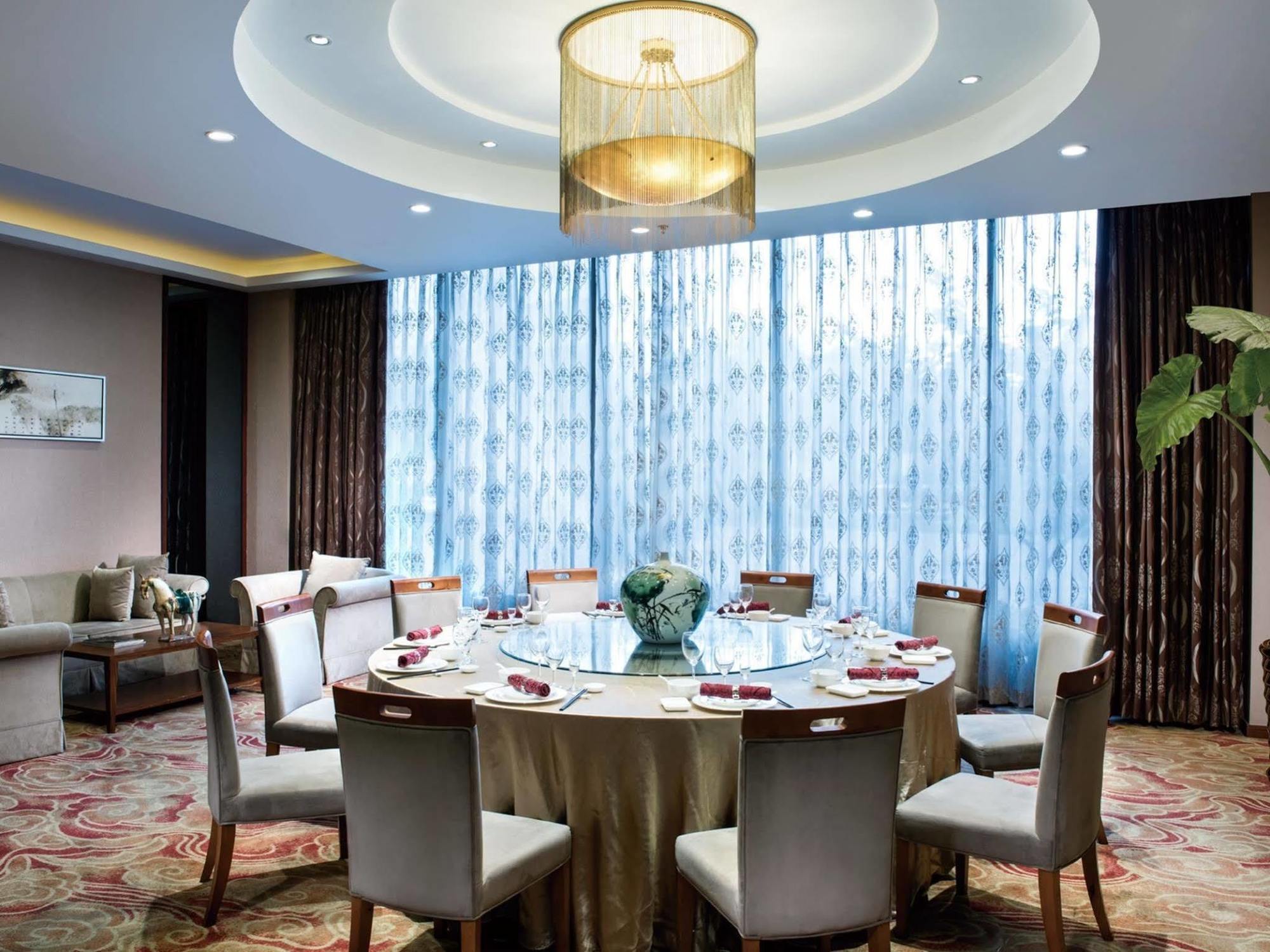 Nanjing Expo Center Hotel Экстерьер фото